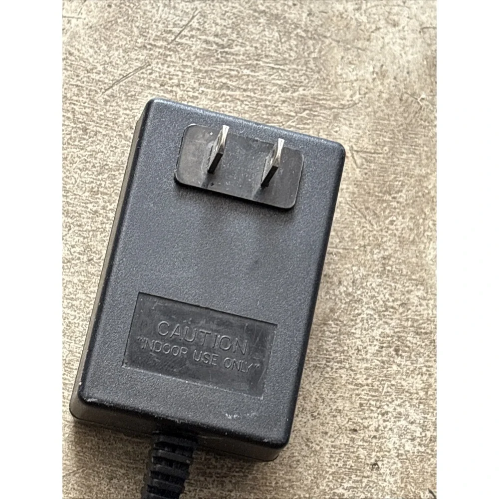 Phihong PSC10A-050 Switching Power Supply 100-240V 0.3A 50-60HZ DC 5V 2A Adapter